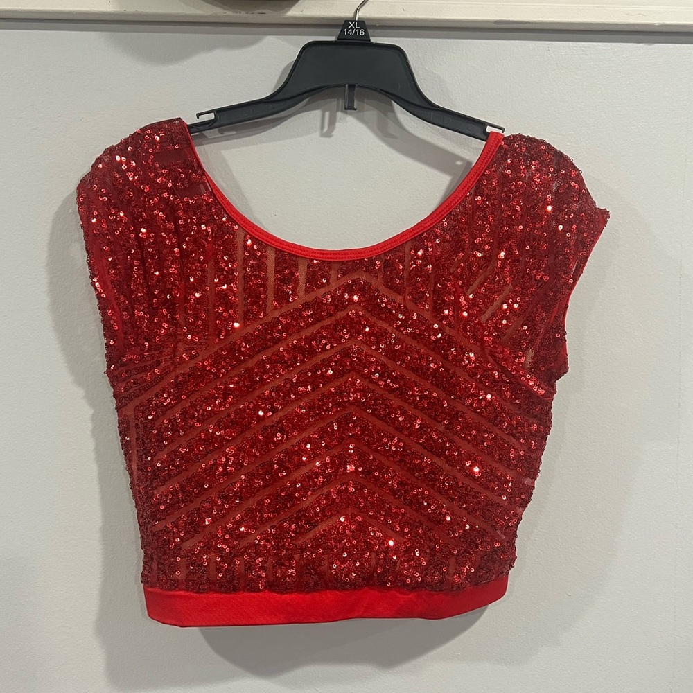 Woman’s Sparkly crop top